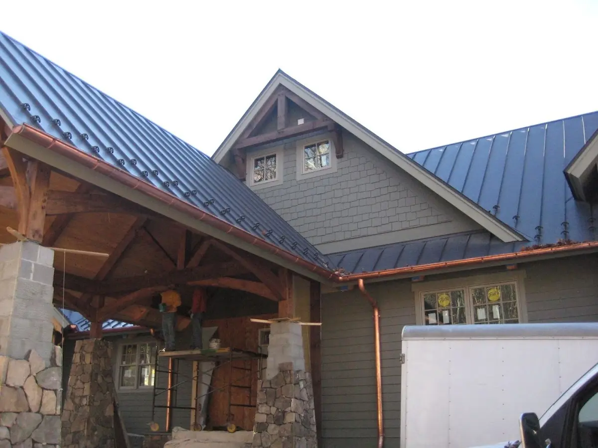 Craftsman Roofing team delivering quality roofing work in Alberhill District